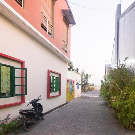 Sampang  Reddoorz Plus Syariah Near Alun Alun Sampang מראה חיצוני תמונה