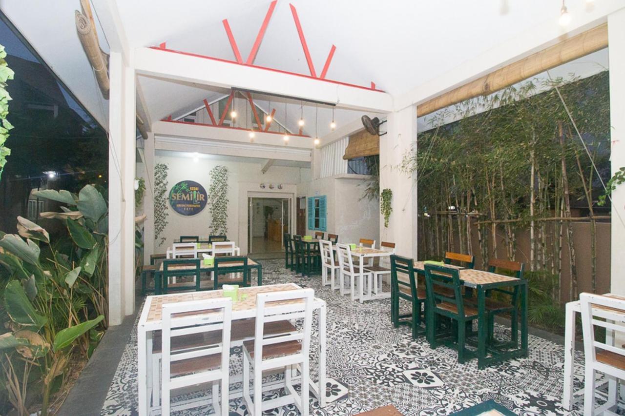 Sampang  Reddoorz Plus Syariah Near Alun Alun Sampang מראה חיצוני תמונה